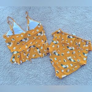 Coral Reef Cabana Mango Floral bathing suit REVERSIBLE!! Top L/ Bottoms M